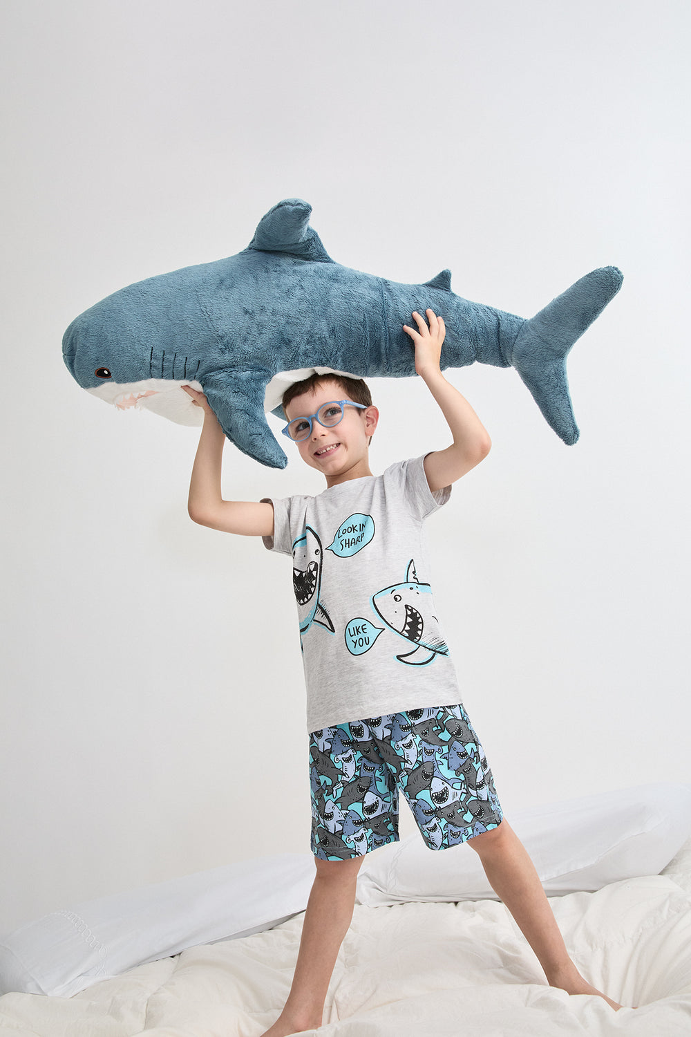 PIJAMA CORTO NIÑO SHARP  GRIS VIG. CLARO
