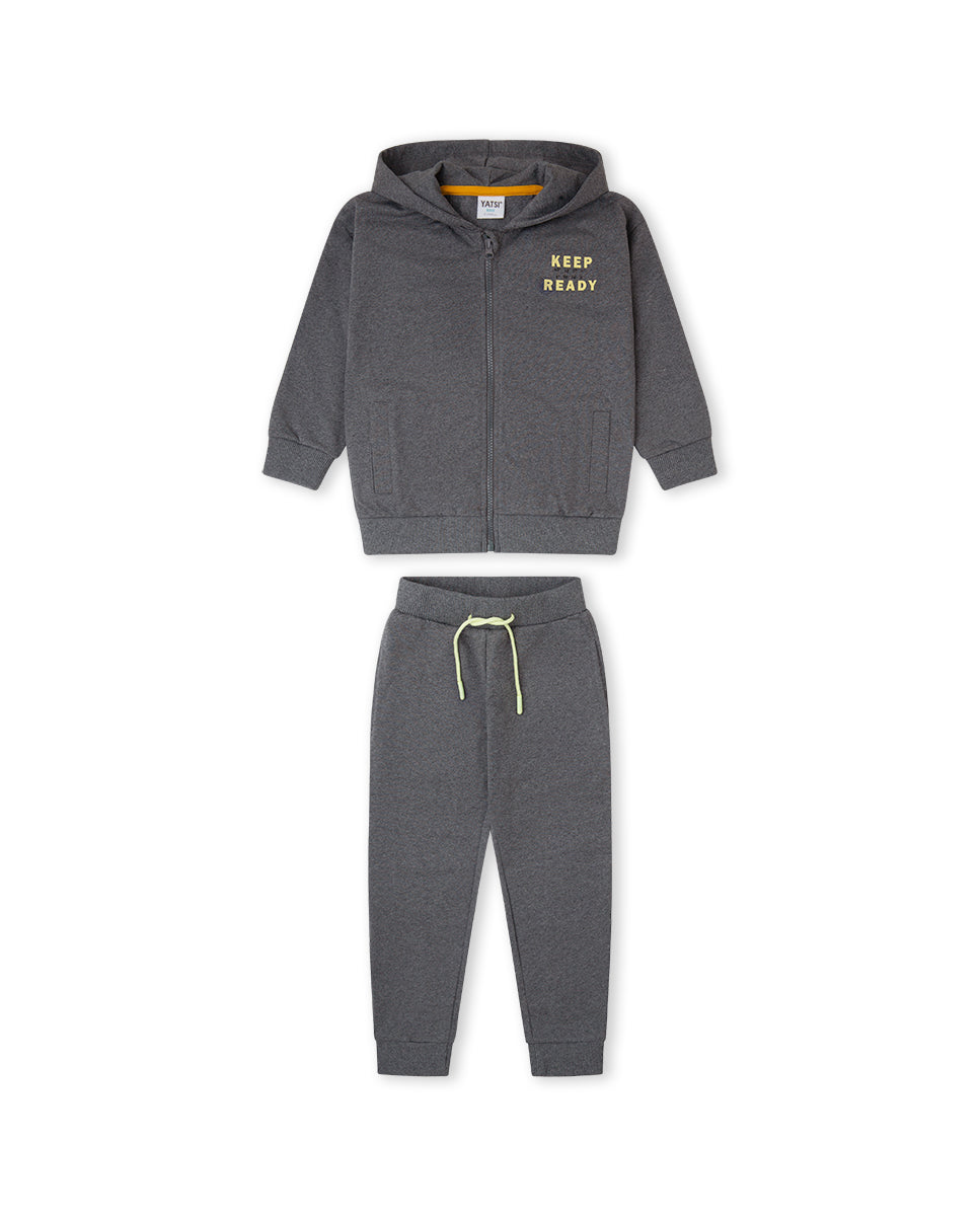 CHÁNDAL CON CAPUCHA NIÑO GRIS